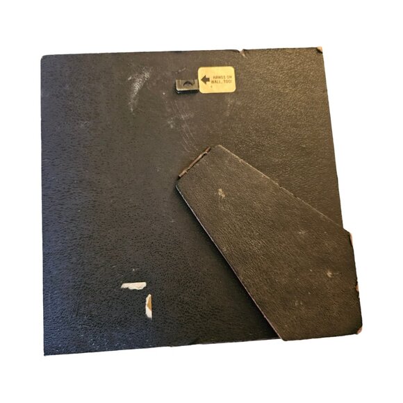 Annie Lee print on ceramic tile of two ladies getting ready in the bathroom - Picture 7 of 7